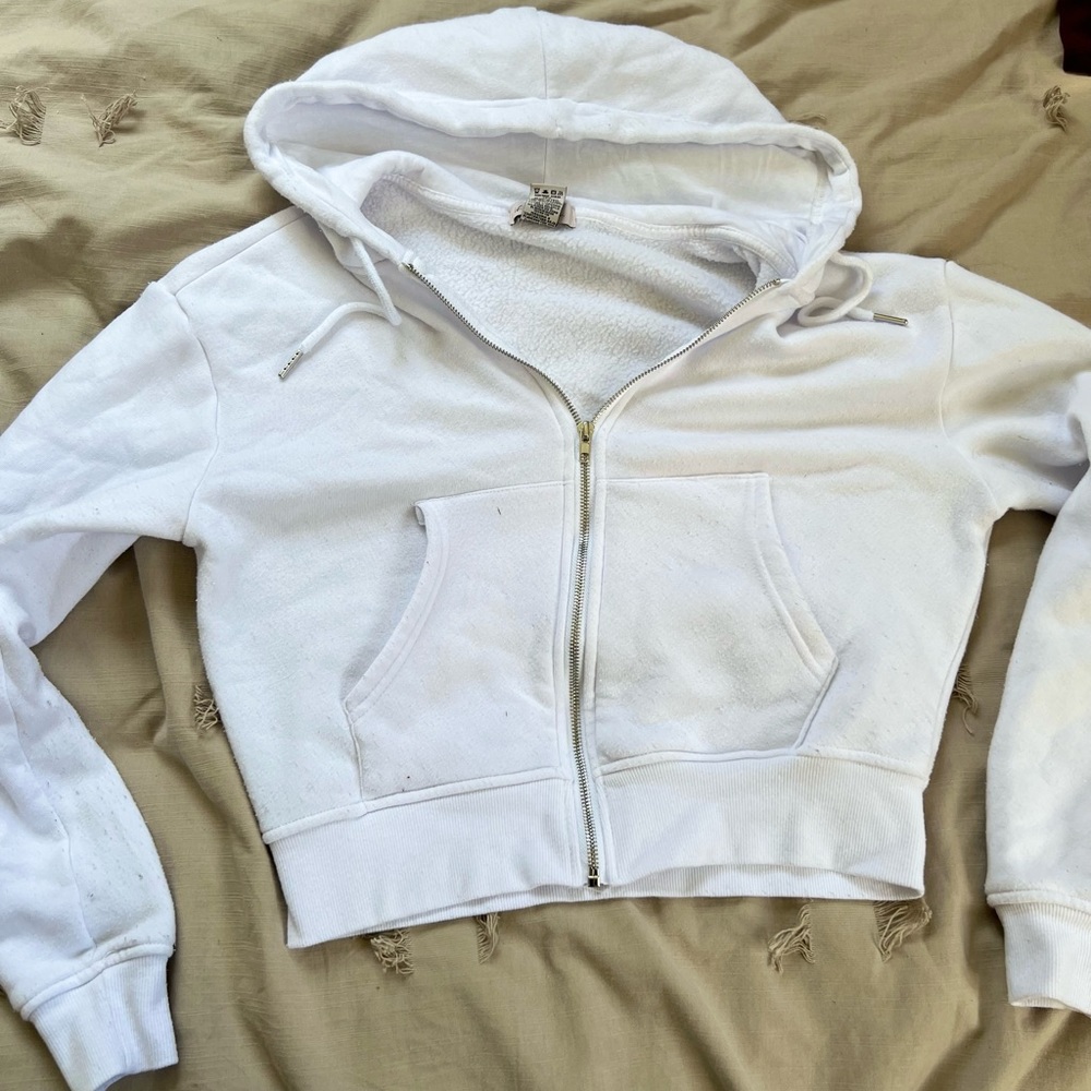 Cropped zip up